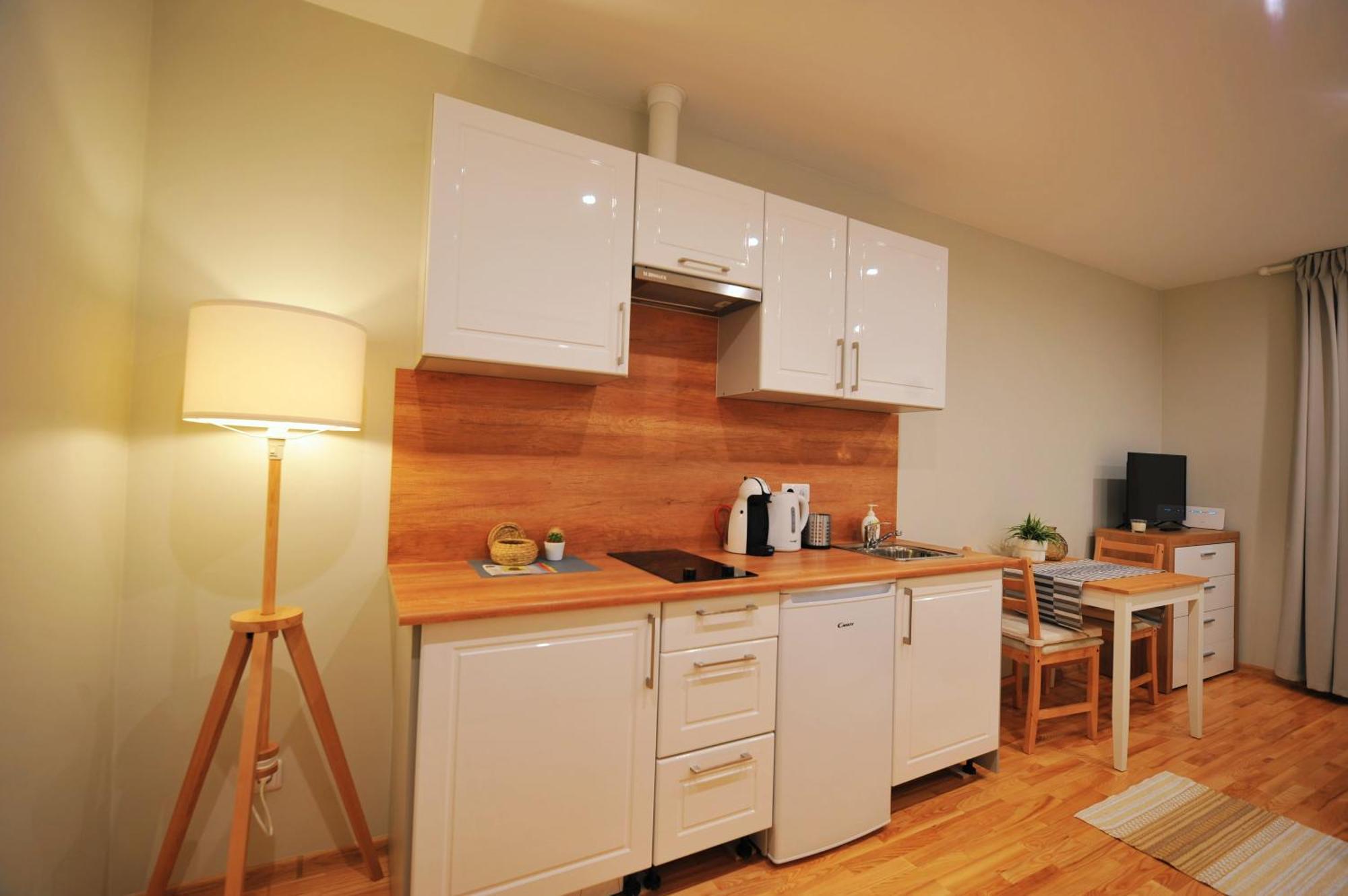 Central Comfort At Hanzas Residence, Stay Near Cafes, Bars, Museums & Esplanade Ryga Pokój zdjęcie