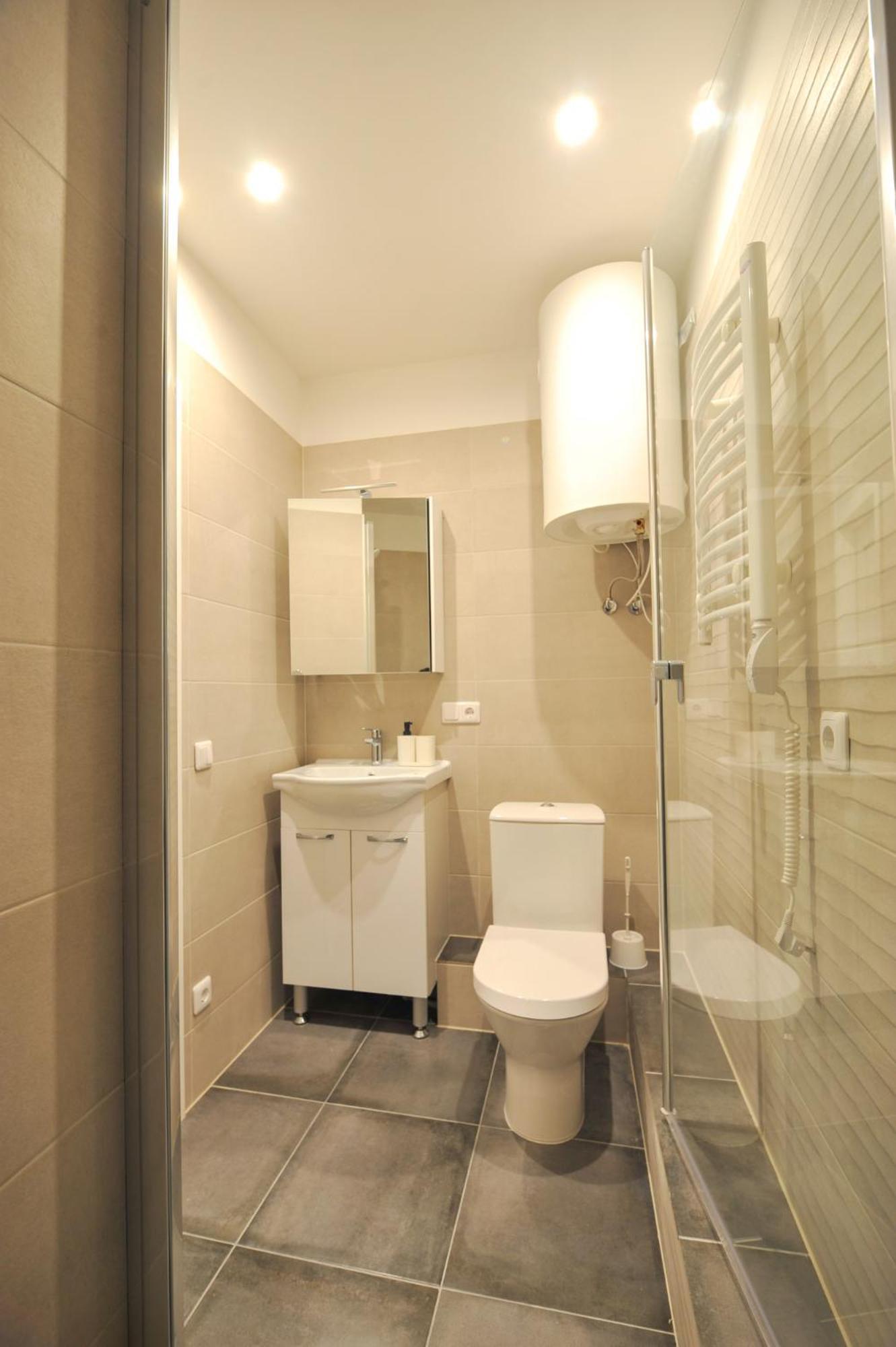 Central Comfort At Hanzas Residence, Stay Near Cafes, Bars, Museums & Esplanade Ryga Pokój zdjęcie